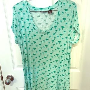 Jones New York Palm Tree tshirt